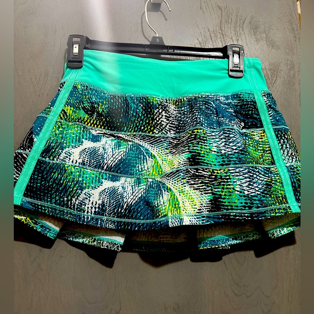 Limited Edition Lululemon Seawheeze Half Marathon in Vancouver Running Skort